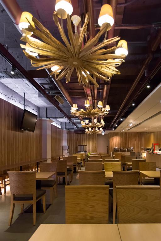 麗馨商旅七賢館 Hotel Kaohsiung Exterior foto